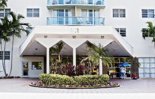 Ocean Reserve Luxury Suites Sunny Isles Beach - image 8