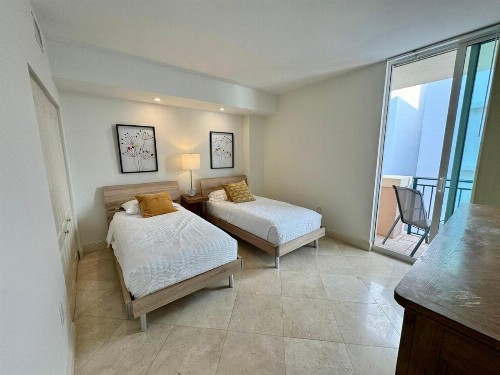The King David Condos - image 4