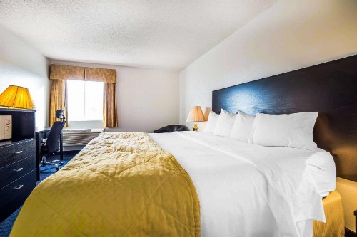 Quality Inn Sunnyside Heart of Wine Country - image 34