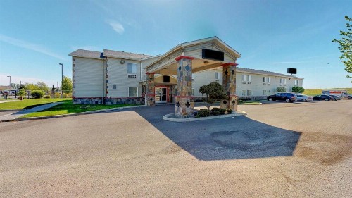 Quality Inn Sunnyside Heart of Wine Country - image 44