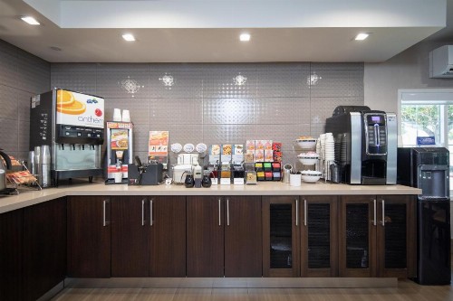 Best Western Silicon Valley Inn - image 39