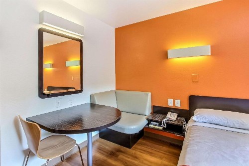Motel 6-Sunnyvale CA - North - image 5