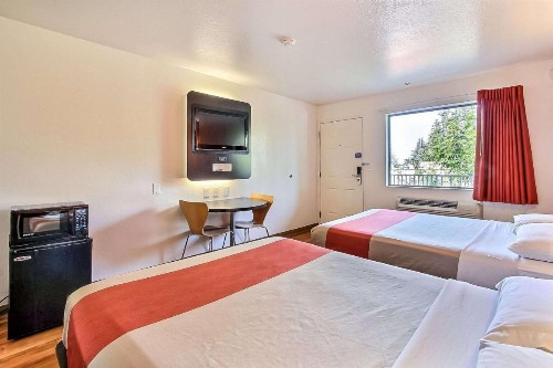 Motel 6-Sunnyvale CA - North - image 9