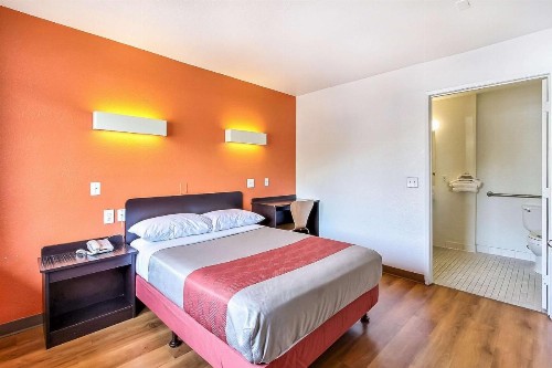 Motel 6-Sunnyvale CA - South - image 2