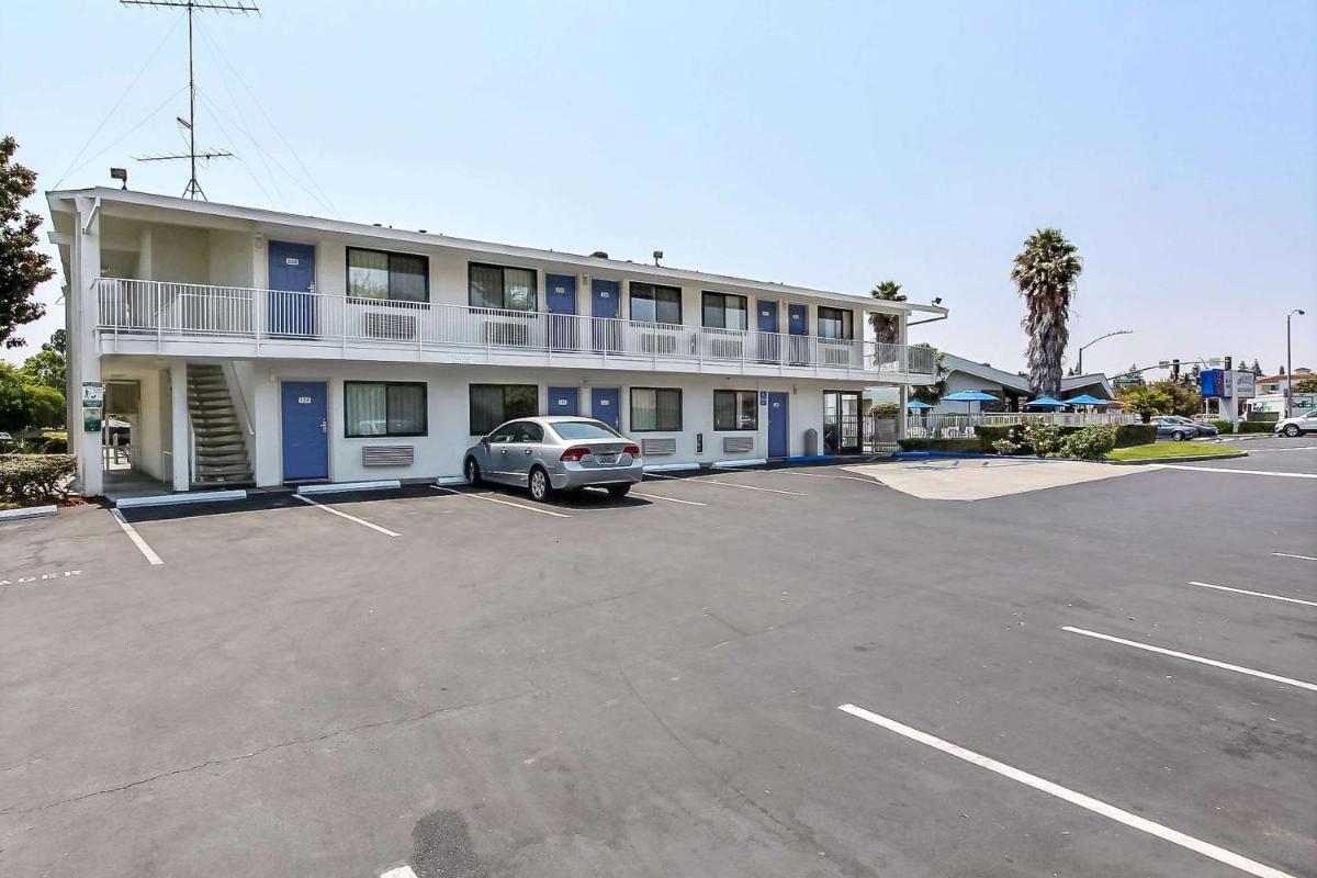 Motel 6-Sunnyvale CA - South - image 3