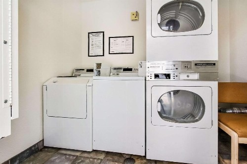 Motel 6-Sunnyvale CA - South - image 4