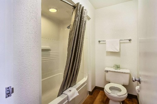 Motel 6-Sunnyvale CA - South - image 9
