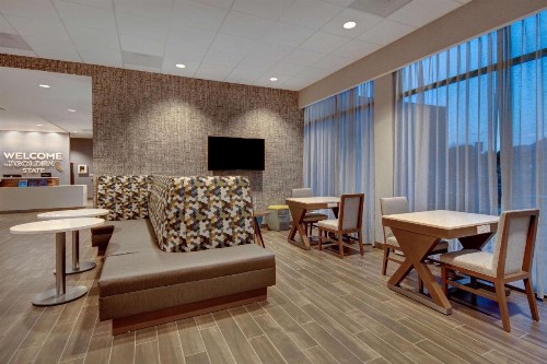 Hampton Inn & Suites Sunnyvale-Silicon Valley Ca - image 19