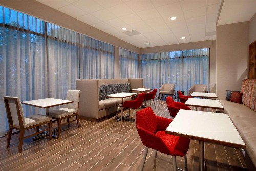 Hampton Inn & Suites Sunnyvale-Silicon Valley Ca - image 24