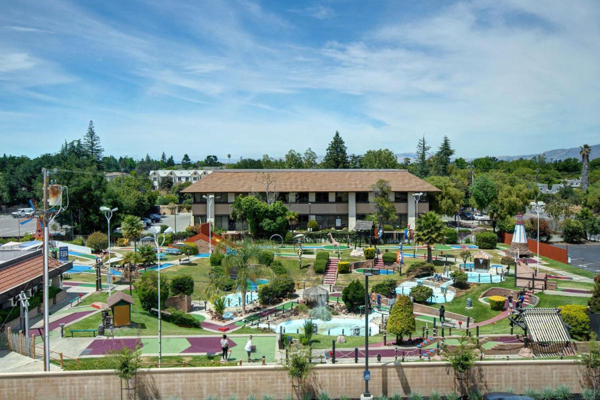 Hampton Inn & Suites Sunnyvale-Silicon Valley Ca - image 7