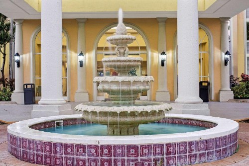 La Quinta by Wyndham Sunrise - image 28