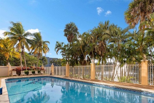 La Quinta by Wyndham Sunrise - image 9