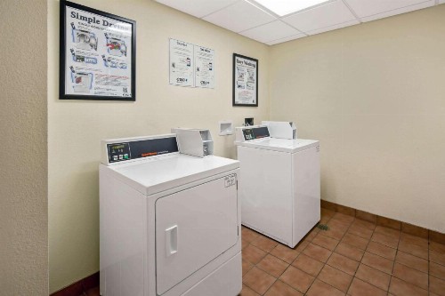 La Quinta by Wyndham Sunrise Sawgrass Mills - image 22