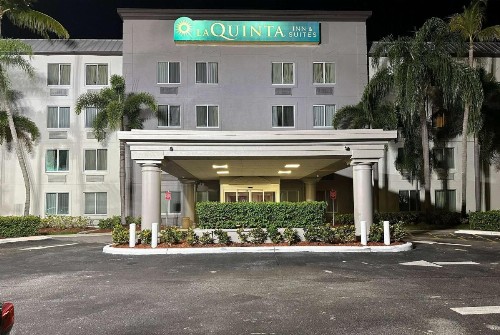 La Quinta by Wyndham Sunrise Sawgrass Mills - image 23
