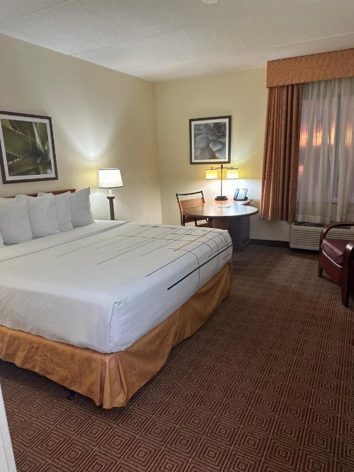 La Quinta by Wyndham Sunrise Sawgrass Mills - image 26