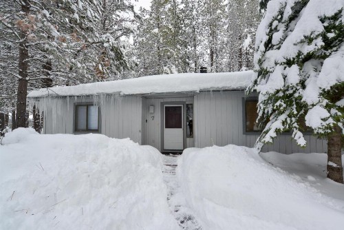 Cozy Jay Cabin - image 4