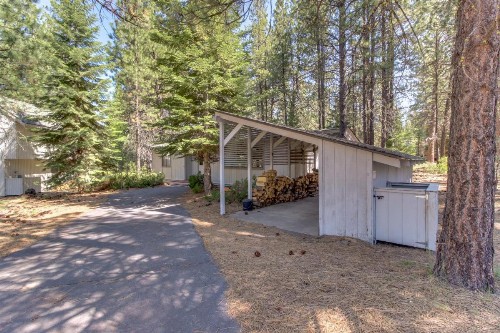 Cozy Jay Cabin - image 8