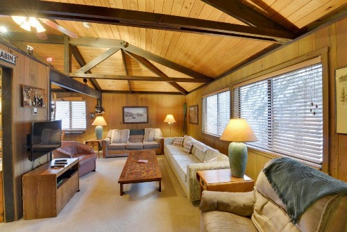 Cozy Jay Cabin - image 9