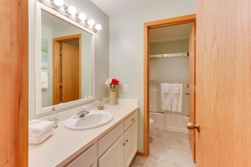 Fairway Village 28 | Discover Sunriver - image 6