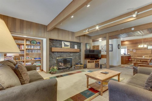 Meadow House 19 | Discover Sunriver - image 1