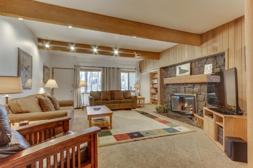 Meadow House 19 | Discover Sunriver - image 3