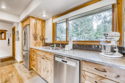 Meadow House 30 | Discover Sunriver - image 9