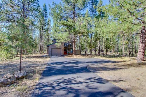 Central Lane 03 | Discover Sunriver - image 12