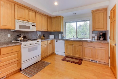 Red Cedar 26 | Discover Sunriver - image 10
