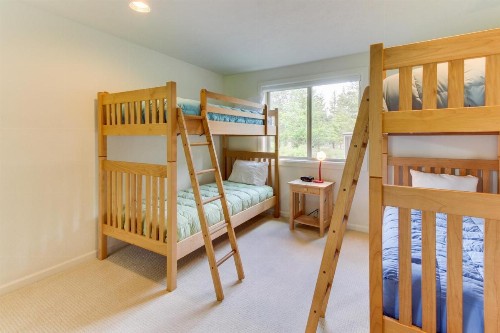 Red Cedar 26 | Discover Sunriver - image 7