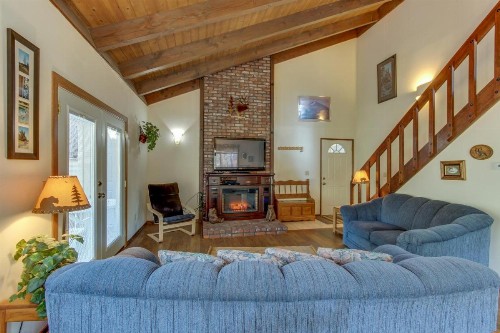 2 Fawn Lane - image 4