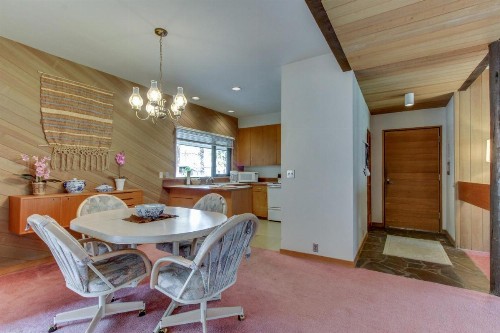 17 Meadow House - image 6