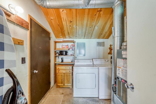 Ranch Cabin #38 - image 10