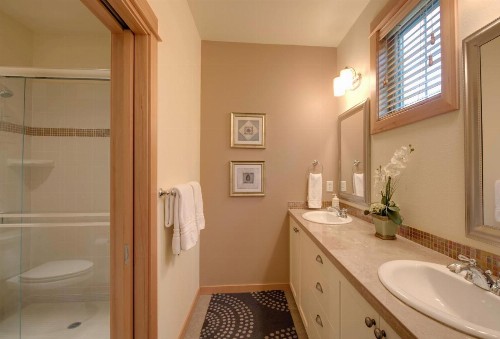 8 Fremont Crossing - image 10