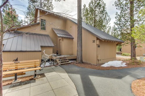 32 Cabin Cluster Ln - image 8