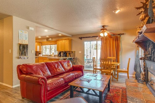 5 Bed 3 Bath Vacation home in Sunriver - image 11