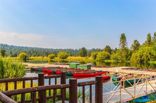 5 Bed 3 Bath Vacation home in Sunriver - image 4