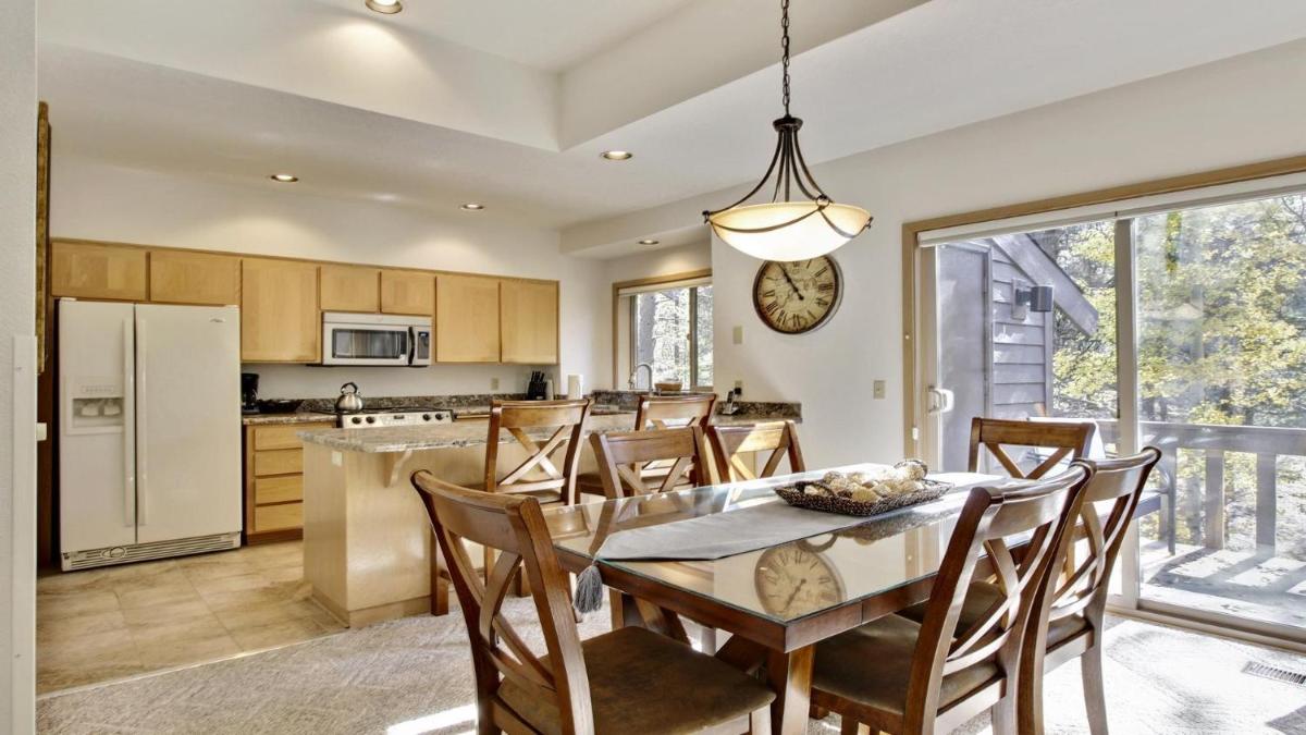 zRidge Condo 16 - image 3