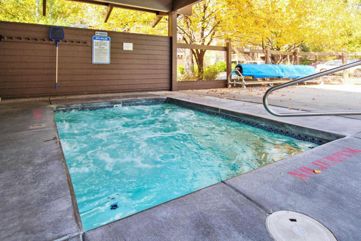 zRidge Condo 26 - image 2