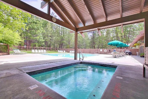 zRidge Condo 13 - image 2