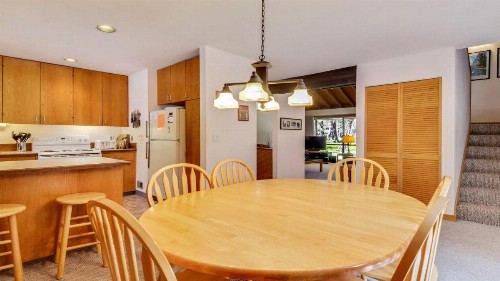 Meadow House 21 - image 14