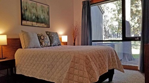 Meadow House 21 - image 7