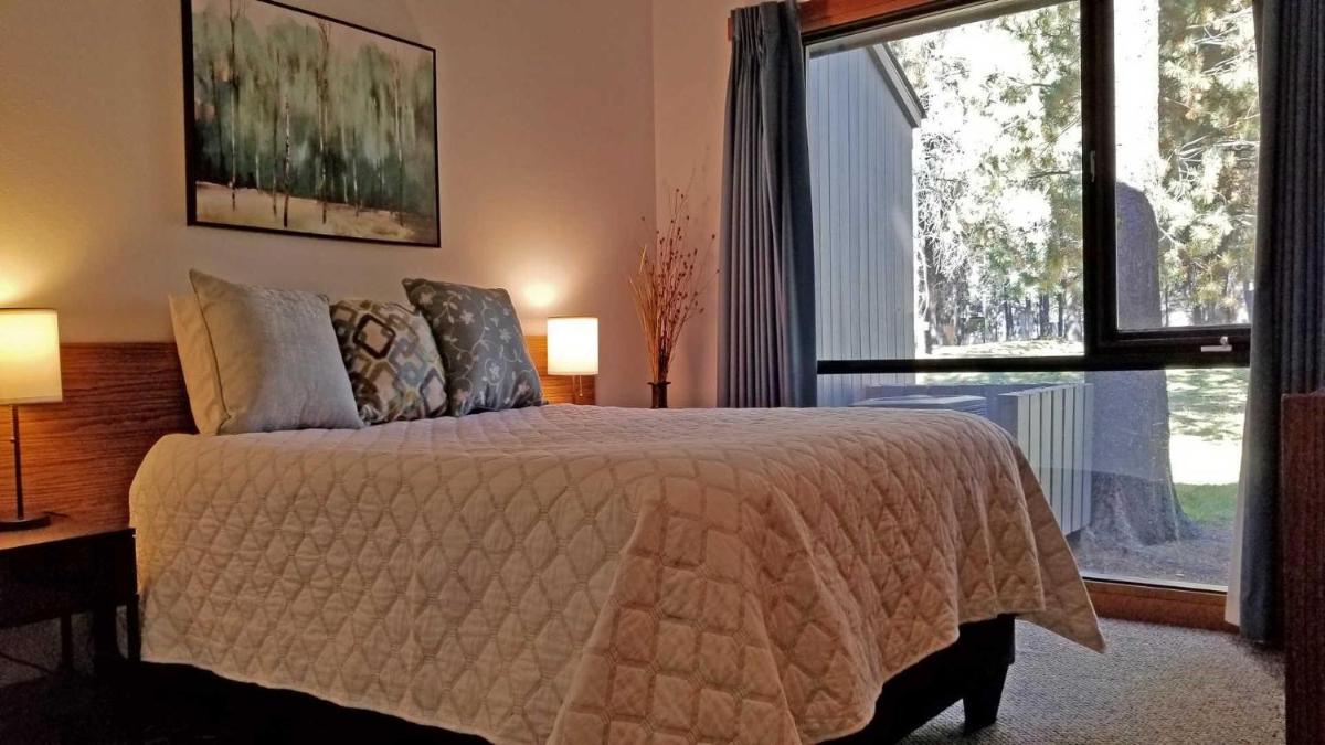 Meadow House 21 - image 7