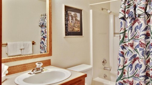 Fairway Village 32 - image 20