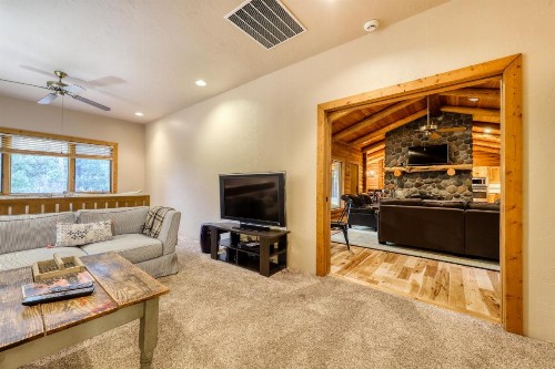 Chapman Lodge - image 12