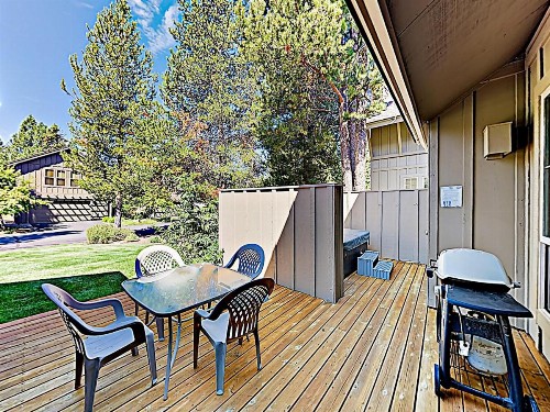 New Listing! “44 Freemont Crossing” W/ Hot Tub Townhouse - image 11