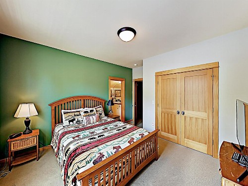 New Listing! “44 Freemont Crossing” W/ Hot Tub Townhouse - image 12