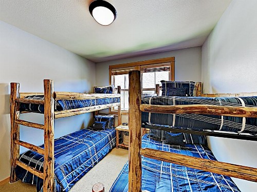 New Listing! “44 Freemont Crossing” W/ Hot Tub Townhouse - image 9