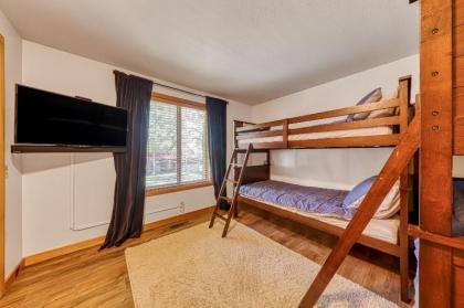 SunRiver Cabin - image 13