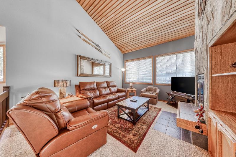 5 Spyglass - main image