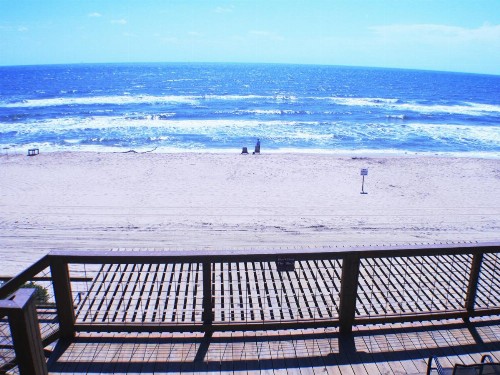 Ocean Village Hotel - image 11